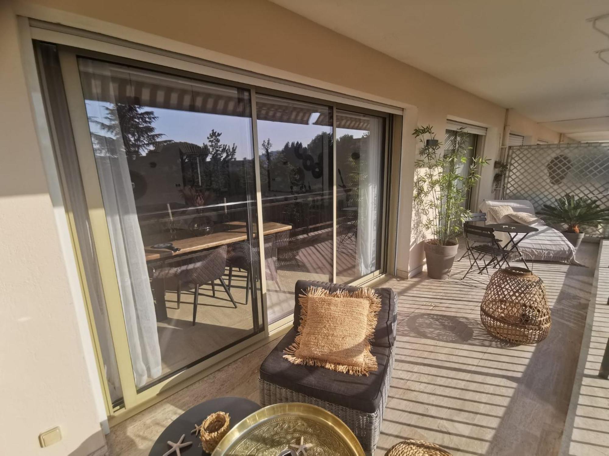 2 Bedrooms Seafront Κάννες Εξωτερικό φωτογραφία
